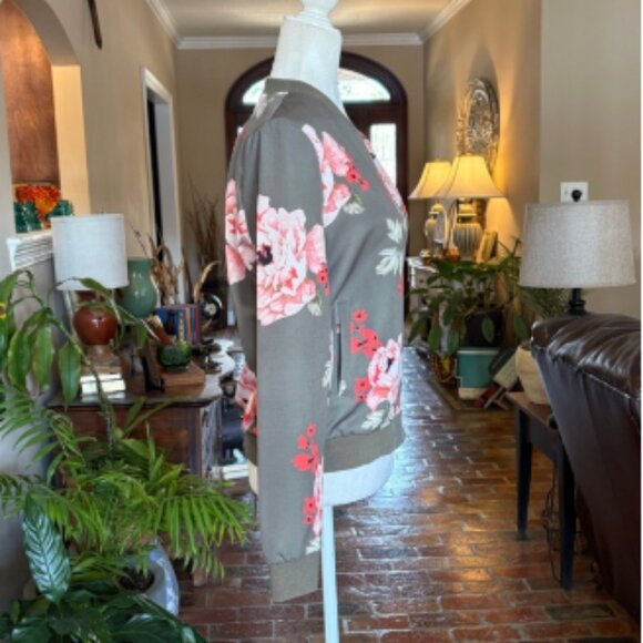 Darling Floral Bomber Jacket - Green and Pink size S - Picture 4 of 12